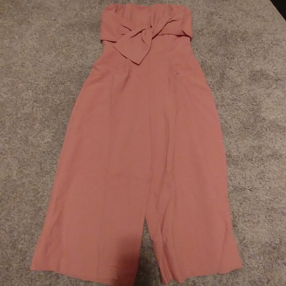 LAST ONE! Strapless Bow detail Jumpsuit - Picture 4 of 7